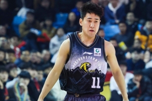 半场领先北京9分!记者:李昂指导这支球队上半场亮相还是很亮眼